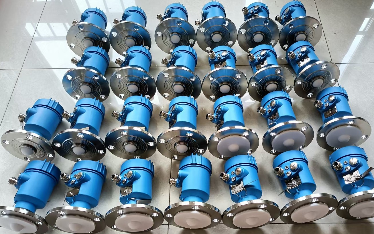 80G調(diào)頻雷達(dá)液位計(jì)